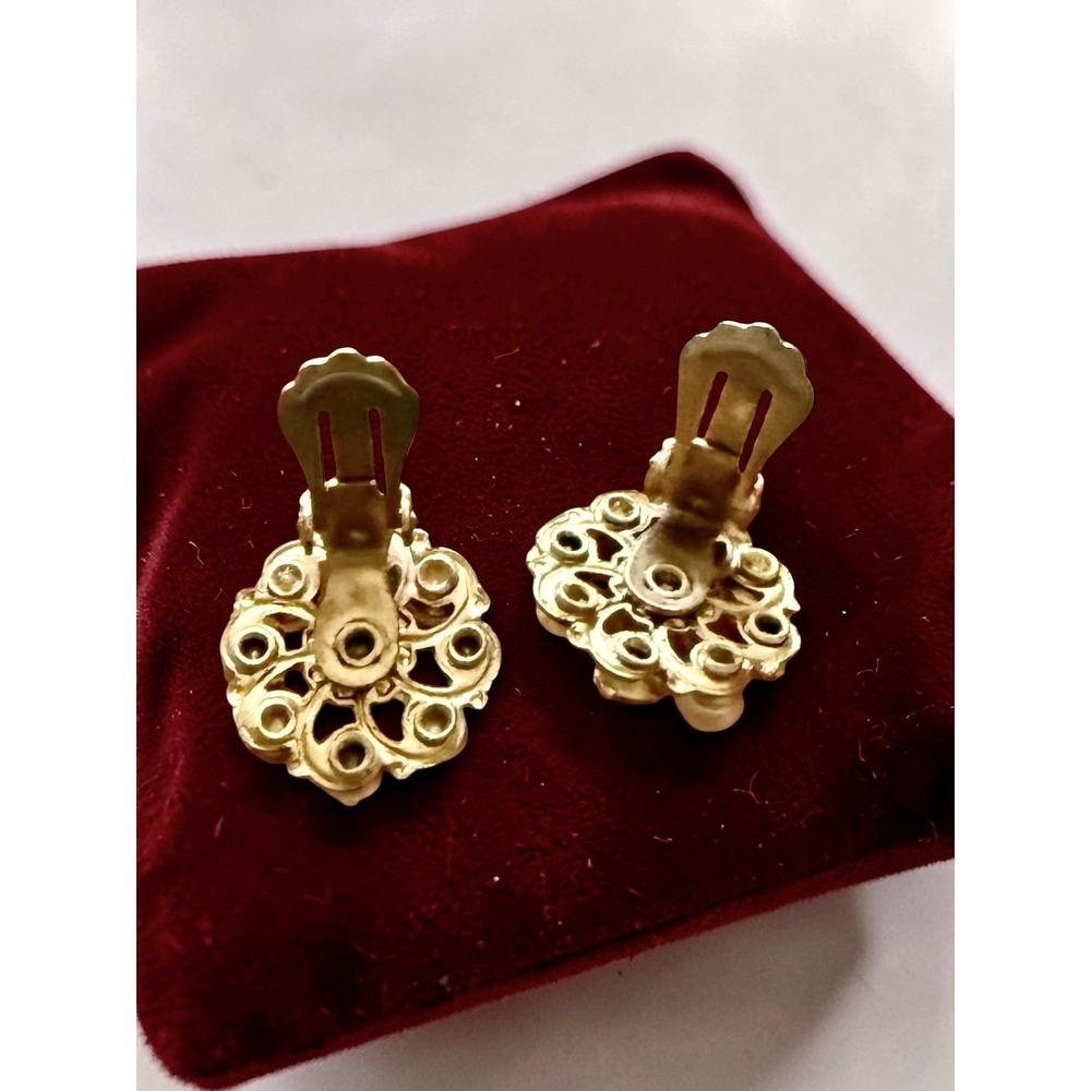 Vintage Blue AB Rhinestone Faux Pearl Gold Tone Clip On Cluster Earrings - Picture 3 of 6